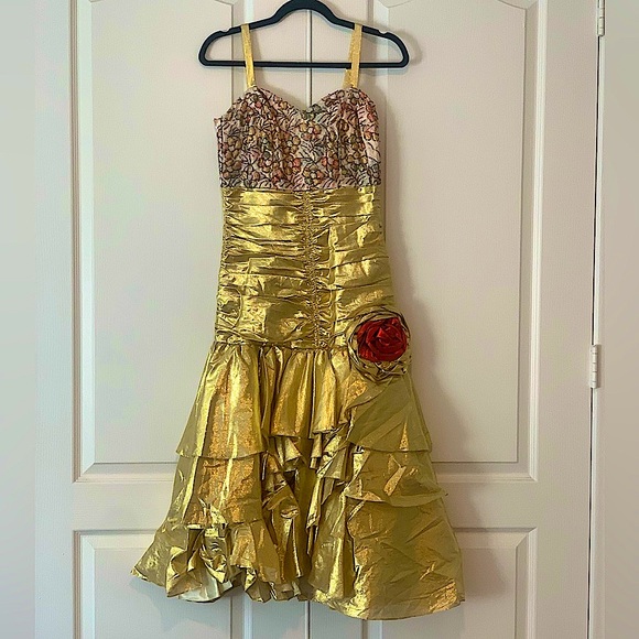 Vintage One Of A Kind Gold Gown With Flower Hand Beading Detailing Rose Dress!! - Picture 1 of 16